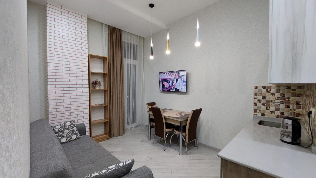 Elit Apartments Batumi Exteriör bild