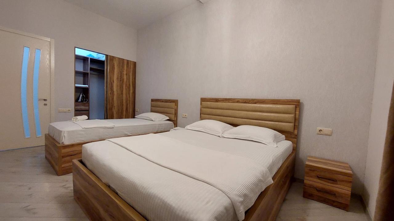 Elit Apartments Batumi Exteriör bild