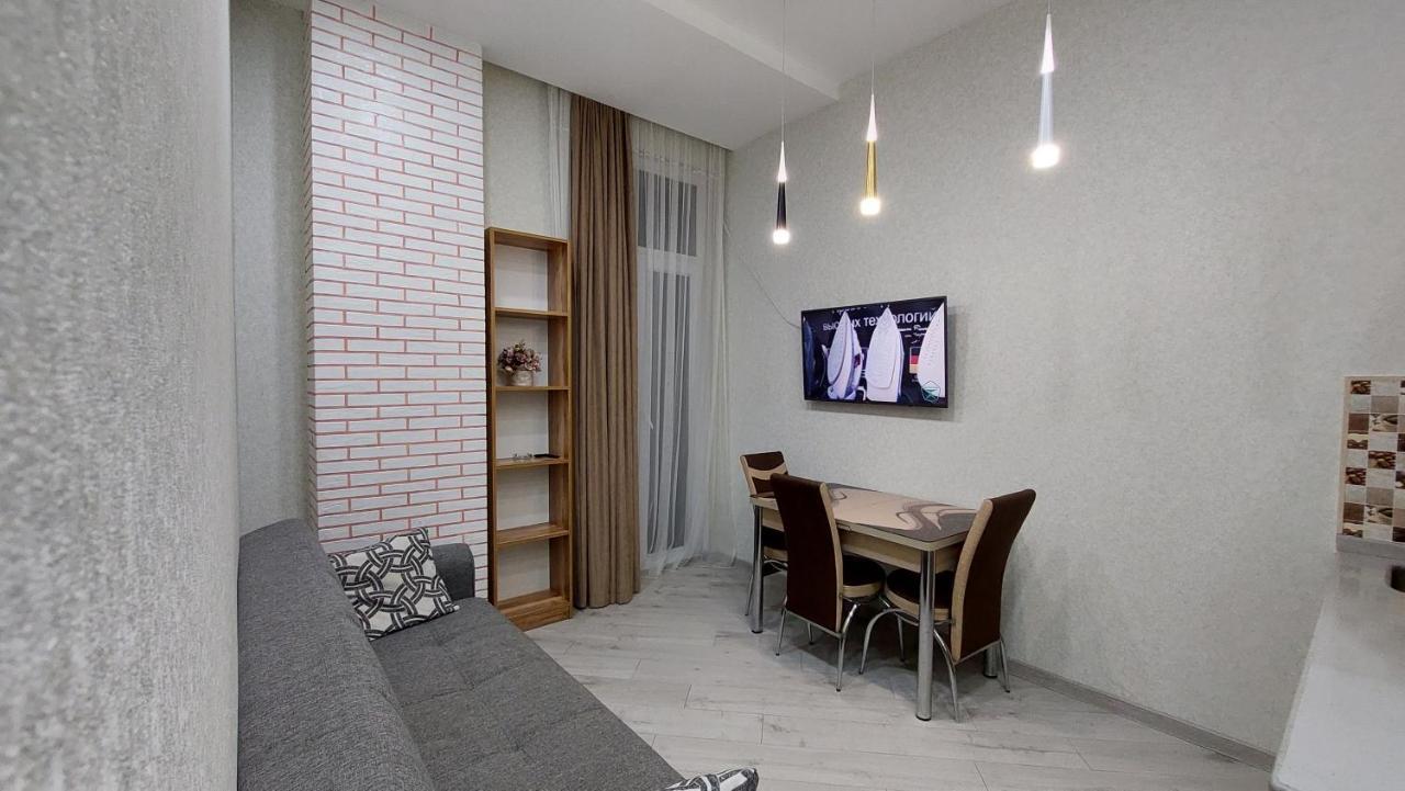 Elit Apartments Batumi Exteriör bild